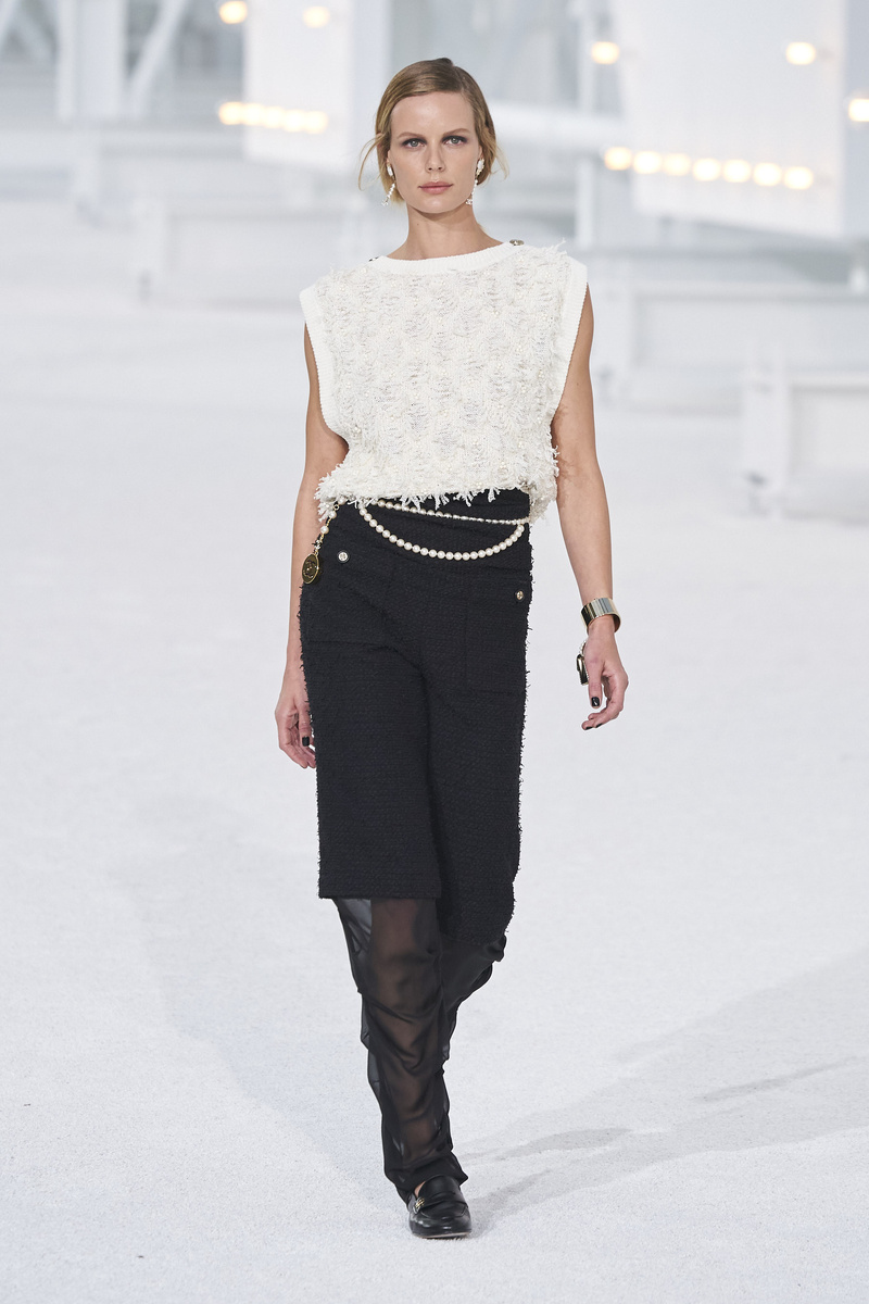 122-2-chanel-hepta-966880.jpg