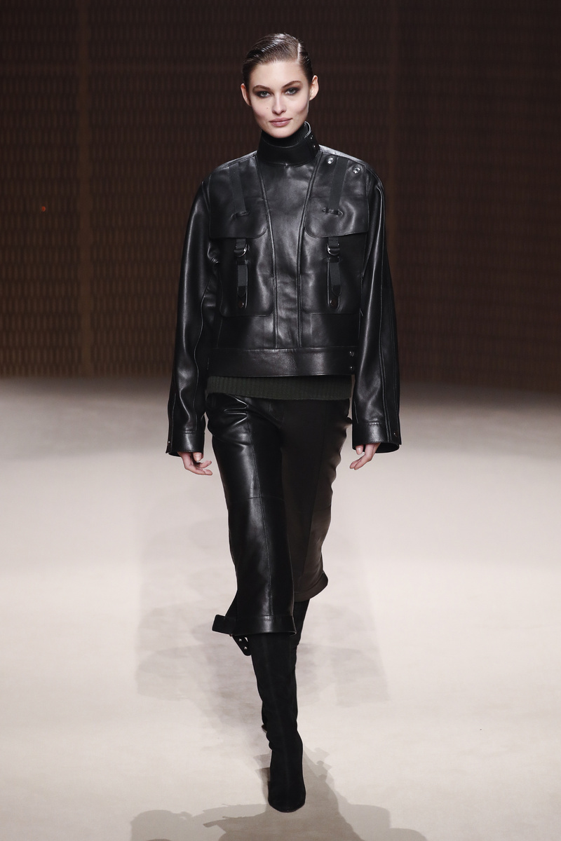 137-3-hermes-hepta-893437.jpg