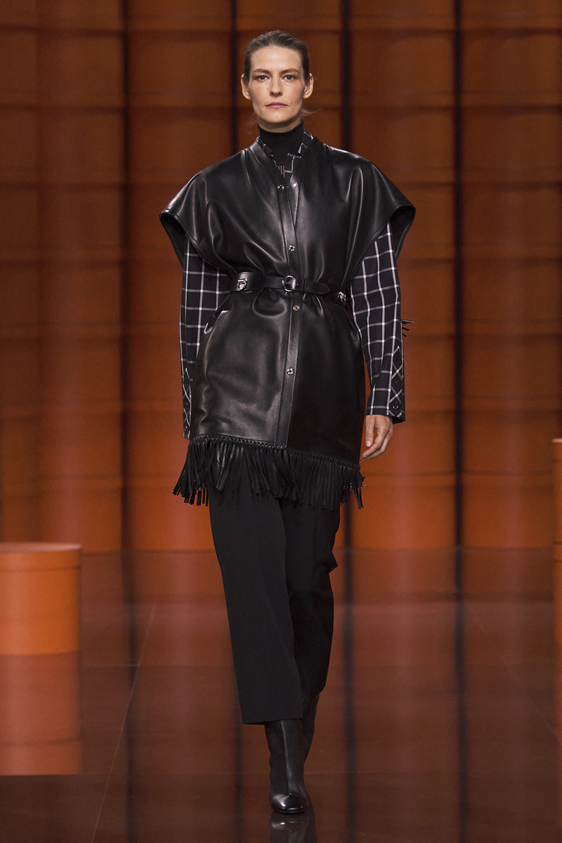 137-5-hermes-hepta-978485.jpg