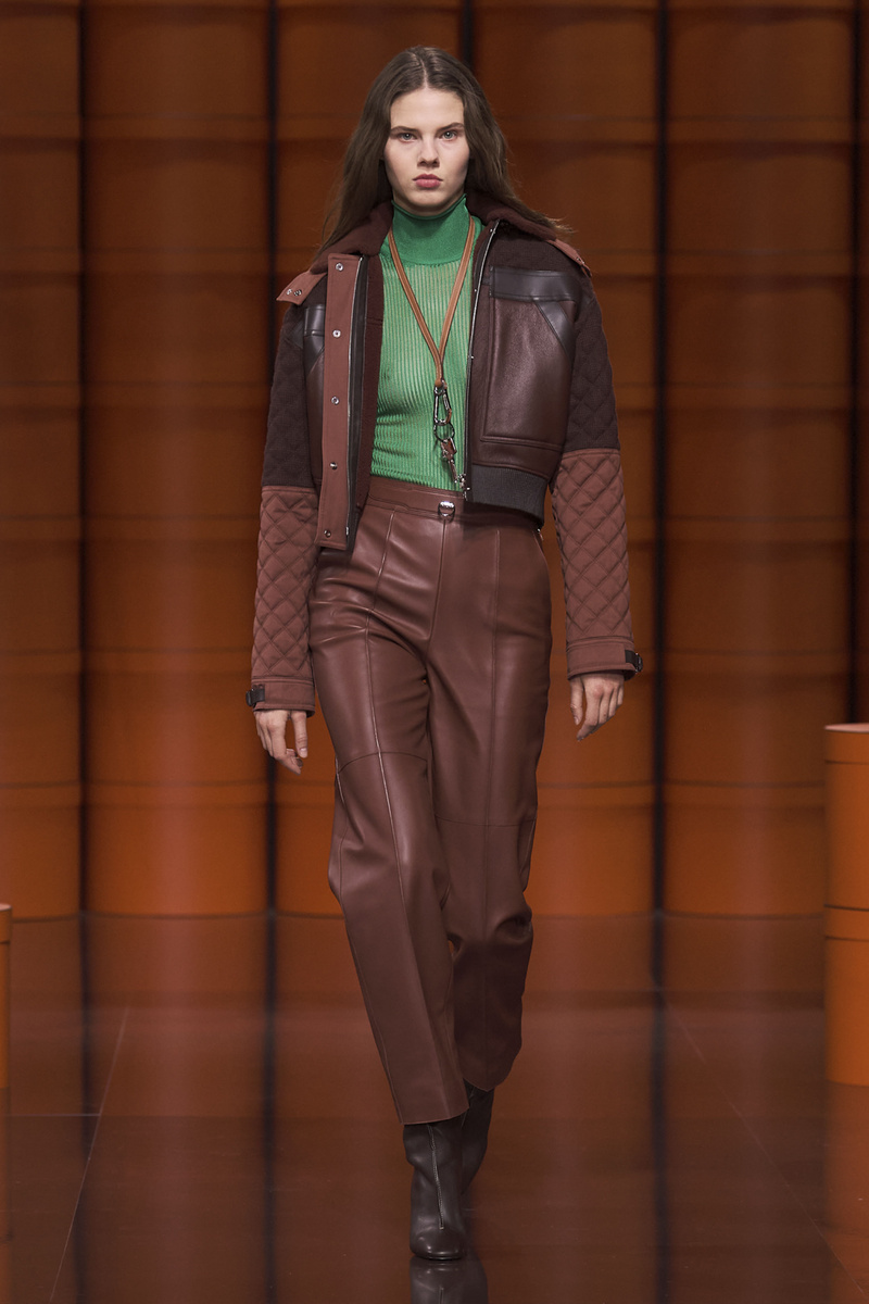 137-6-hermes-hepta-978521.jpg