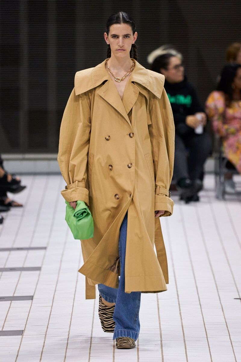 178-1-00014-rejina-pyo-spring-22-rtw-london-credit-gorunway.jpeg