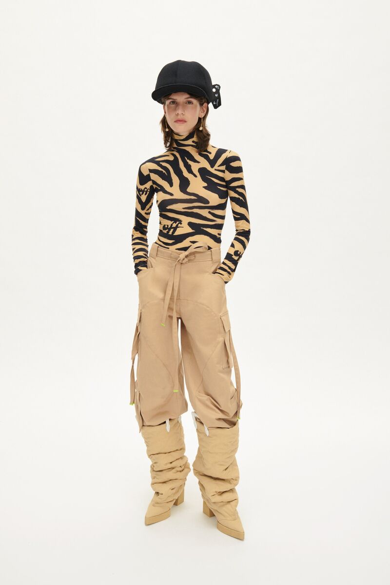 214-1-00025-off-wgite-spring-22-rtw-credit-brand.jpg