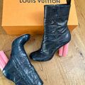 Block heel boots