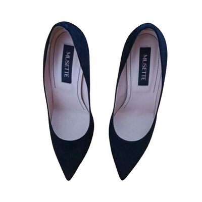 Suede Pumps
