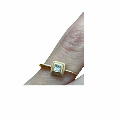 Diamond gold ring