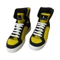 Hi-top sneakers