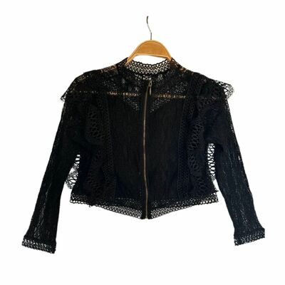 Cut-out top