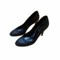 High heels shoes