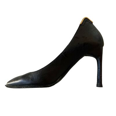 Leather shoes