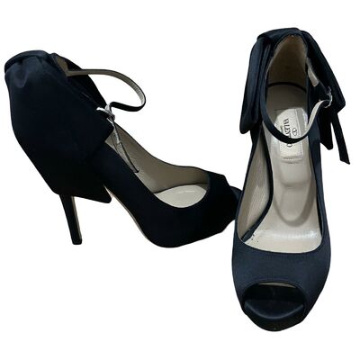 Open toe Silk Shoes