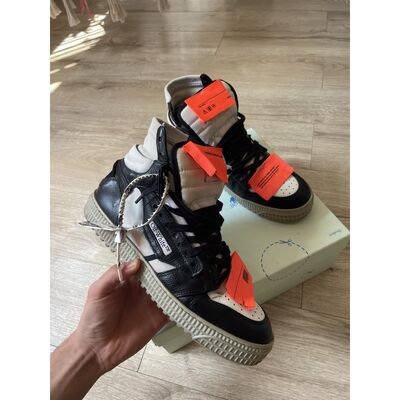 High-top Sneakers