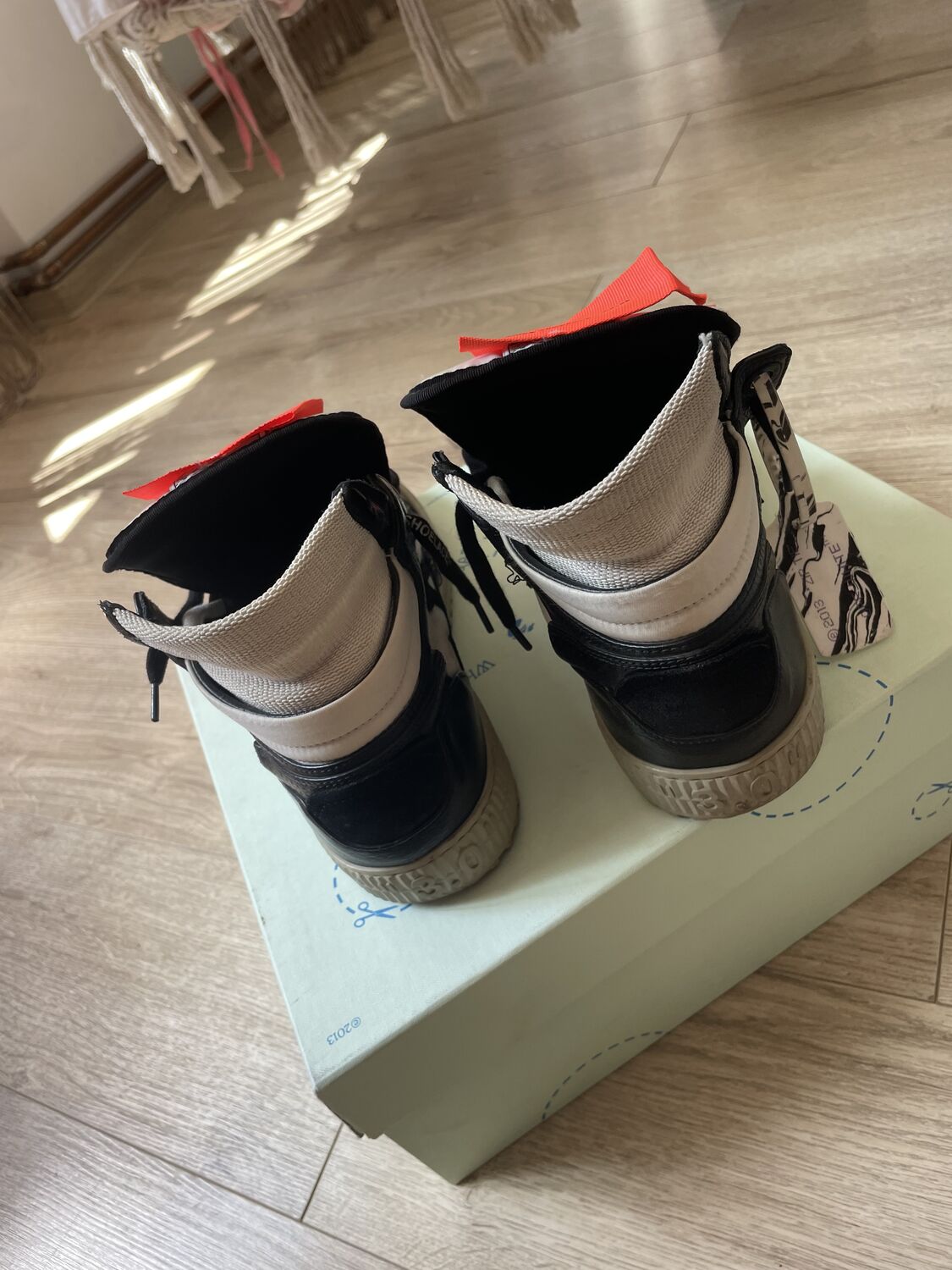 High-top Sneakers