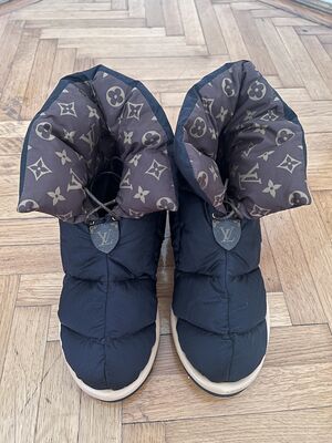Snow Boots