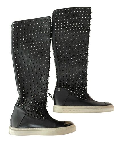 Studded flat boots