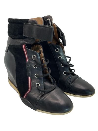 High top sneakers