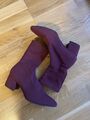 Stretch boots