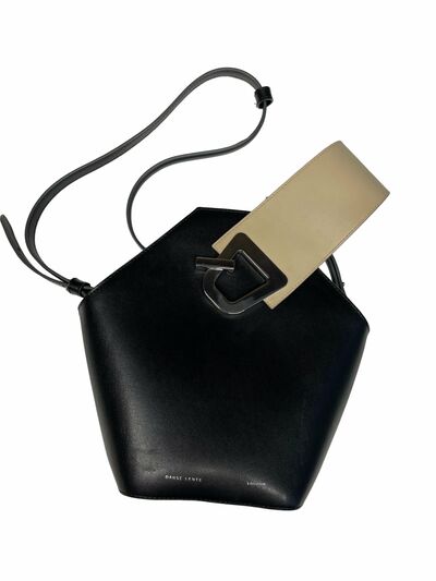 Bucket bag