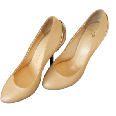 Leather pumps