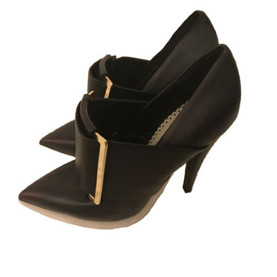 High-heel Shoes