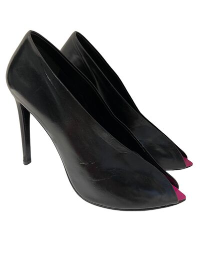 Stiletto shoes