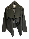 Detachable sleeves blazer