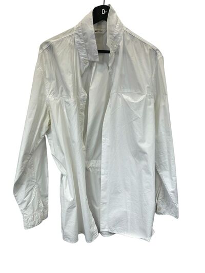 White long shirt