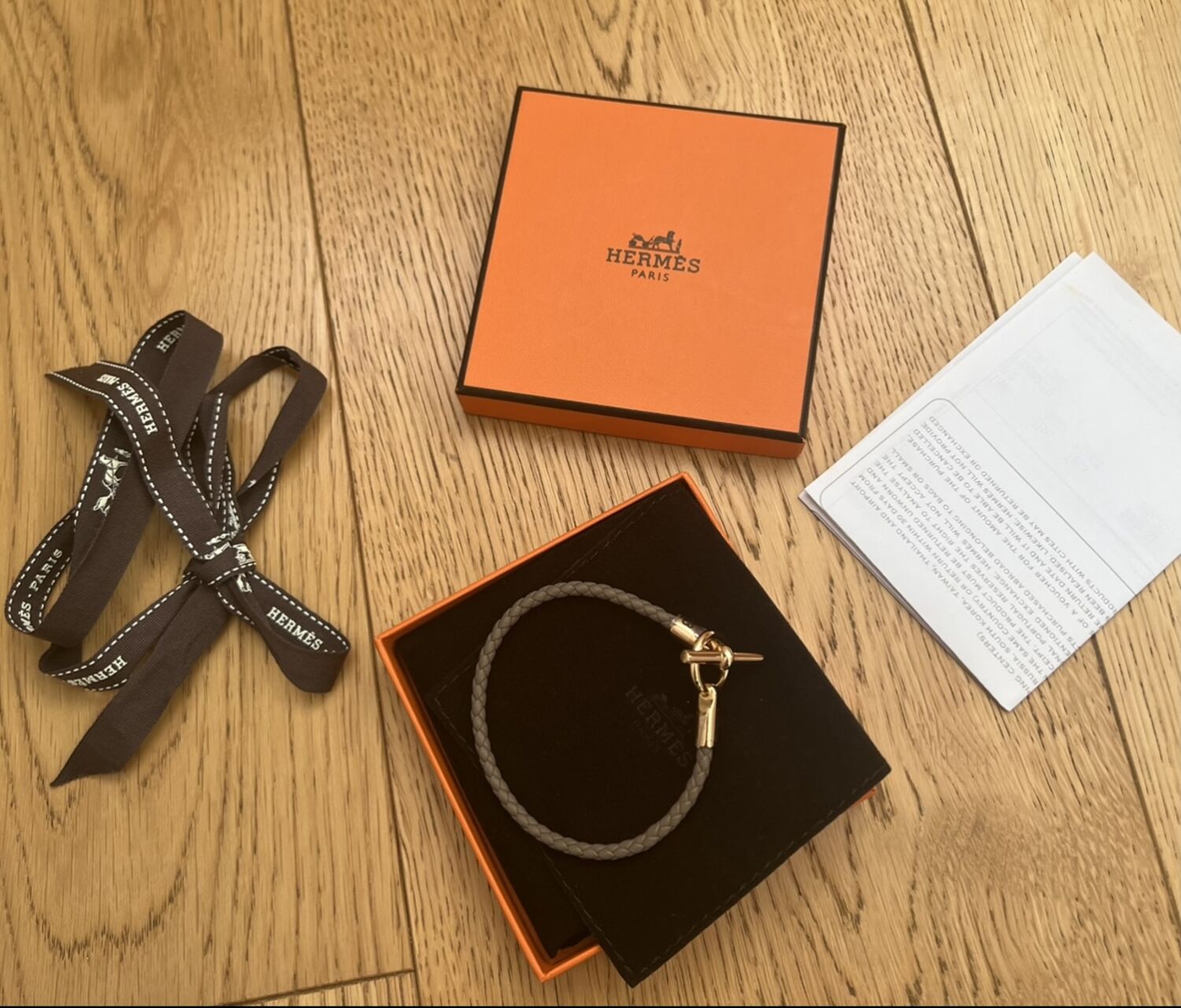 Hermes Collier De Chien Coral Epsom Leather Bracelet | MTYCI