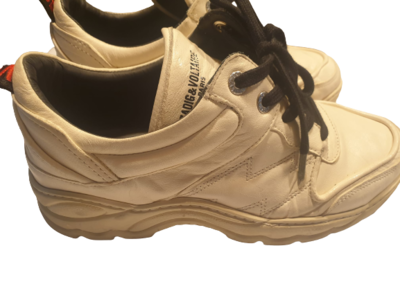 Leather sneakers