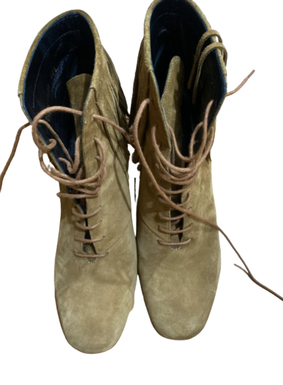 Ankle boots
