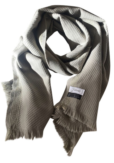 Wool scarf