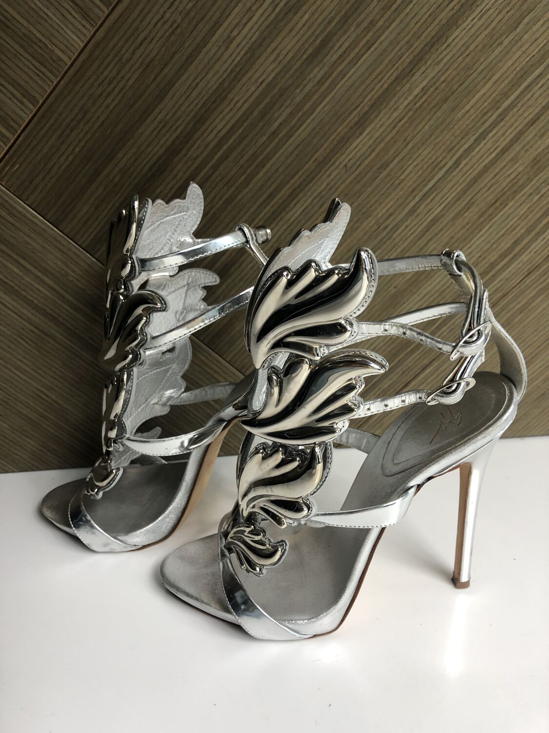 Giuseppe Wing Heel Giuseppe Zanotti 36 buy pre owned at 150 EUR