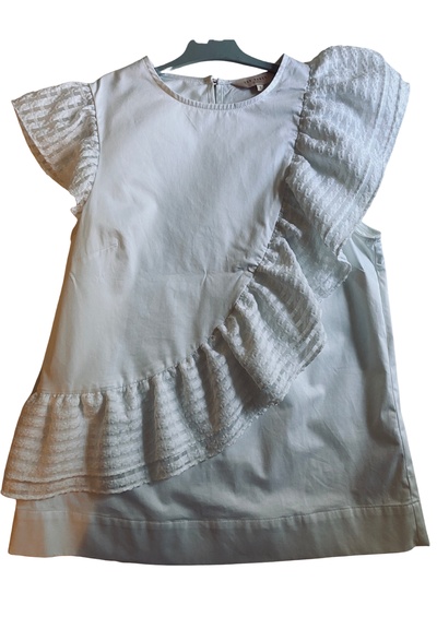 Ruffle top