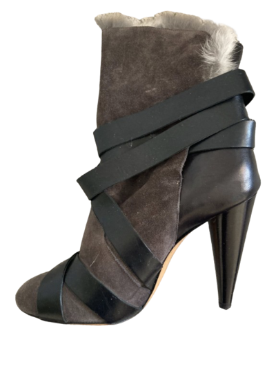 Suede boots