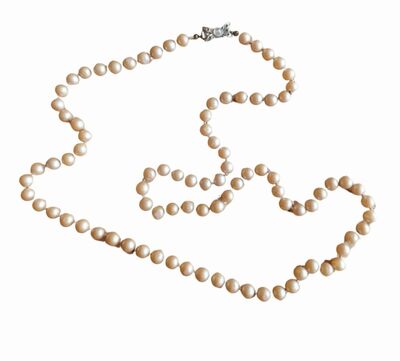 Pearls Long Necklace