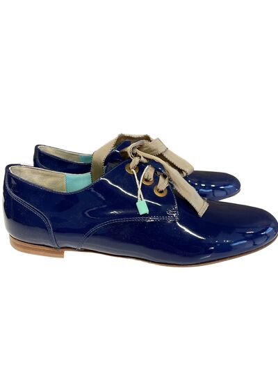 Oxford patent shoes
