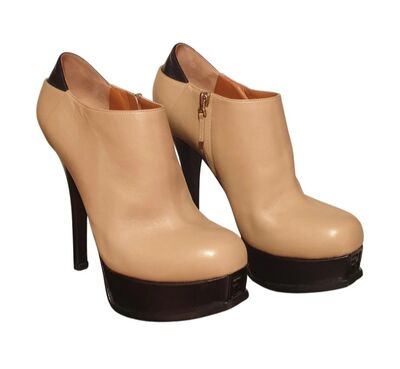 Leather ankle boots