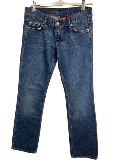 Bootcut blue jeans