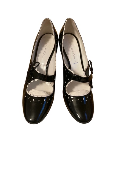 Patent Shoes