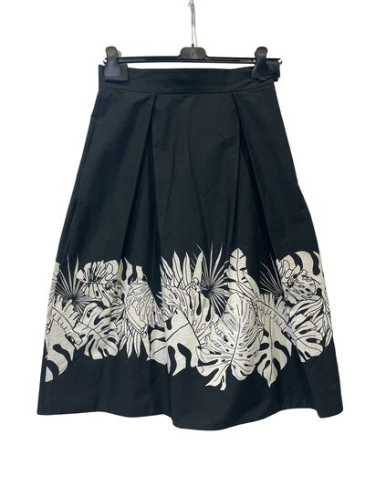 Midi black and white skirt