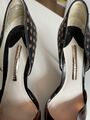 High-heel shoes