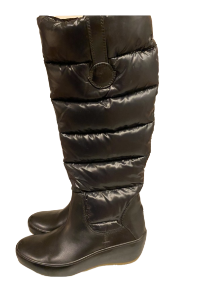Snow boots