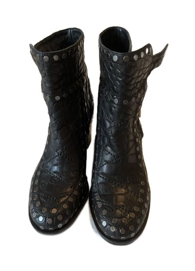 Leather ankle boots