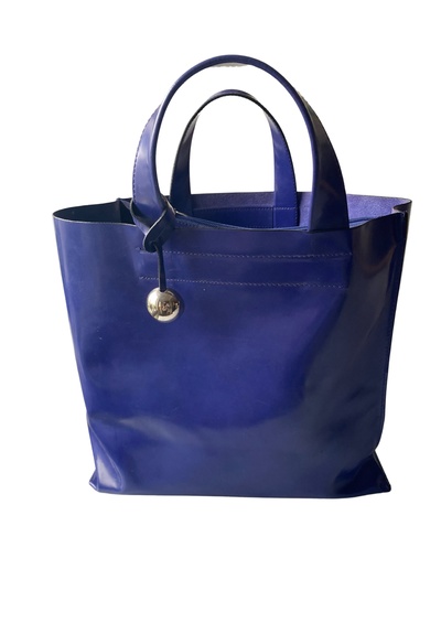 Patent tote