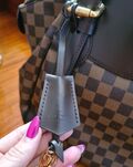 Leather shoulder handbag