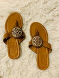 Leather flip-flops