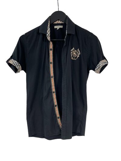 Short sleeved shirt