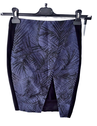 Knee-length skirt
