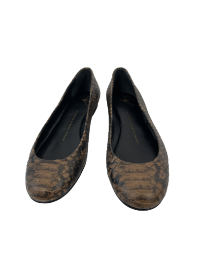 Ballet flats