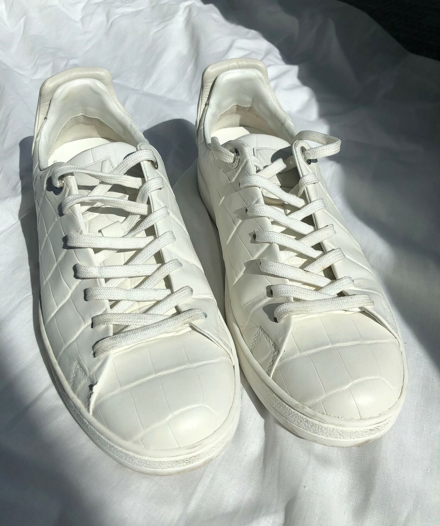 Louis Vuitton White Leather Frontrow Low Top Sneakers Size 37.5 Louis  Vuitton