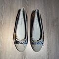 Ballet flats